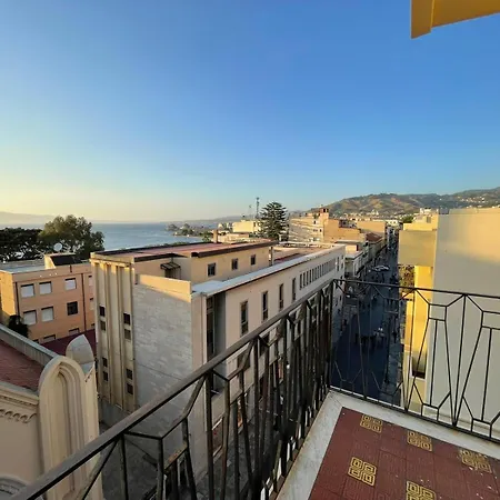 Panoramic Flat Facing The Strait Reggio di Calabria