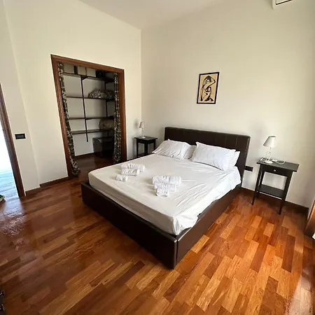 Panoramic Flat Facing The Strait *